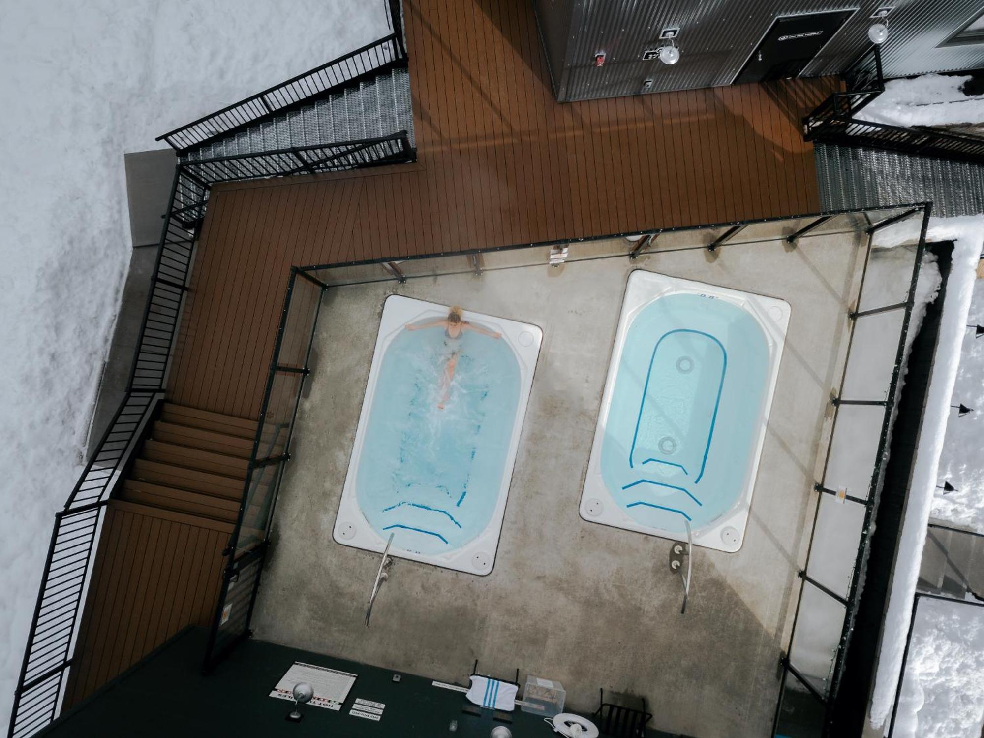 Basecamp Resorts Revelstoke Exterior photo